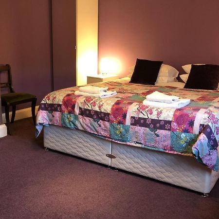 Circles Guest House Pewsey 外观 照片
