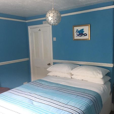 Circles Guest House Pewsey 外观 照片