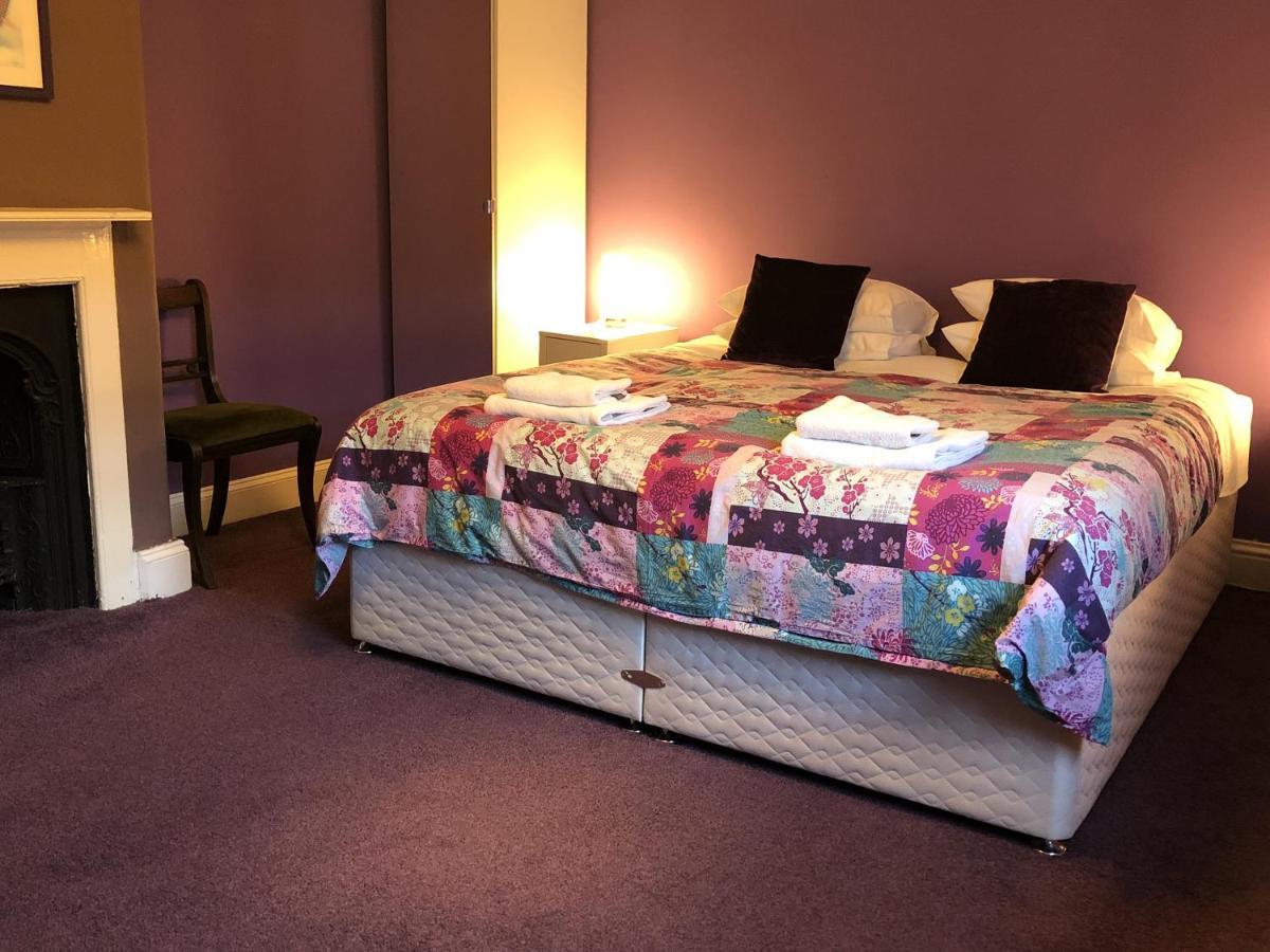 Circles Guest House Pewsey 外观 照片
