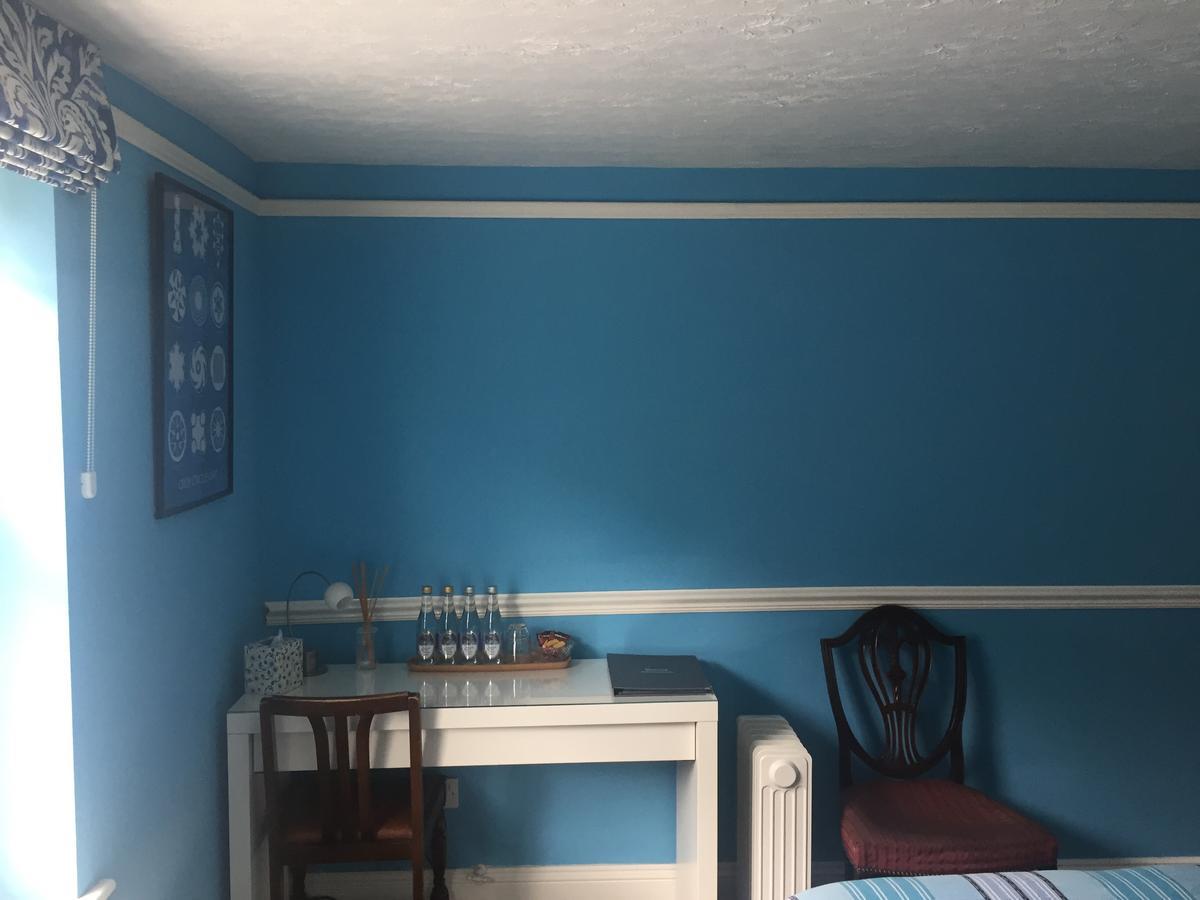 Circles Guest House Pewsey 外观 照片